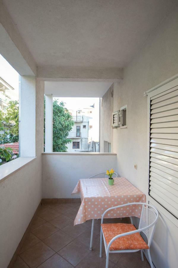 Apartments Klara Makarska Exterior photo